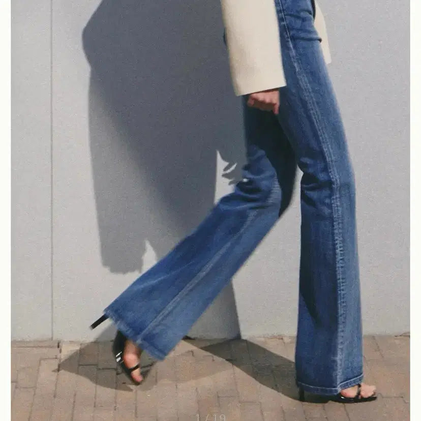 [BUNJANG] Hawa Blue Hour Bootcut Denim Jeans / (미착용 새상품) 하와 블루아워 부츠컷데님 미디엄블루 sx / 베이직