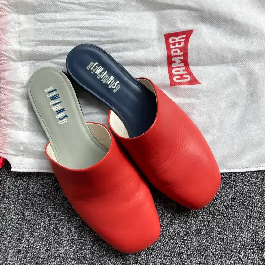 [BUNJANG] Camper Right Nina Red Mule / Camper 캠퍼 레드 뮬