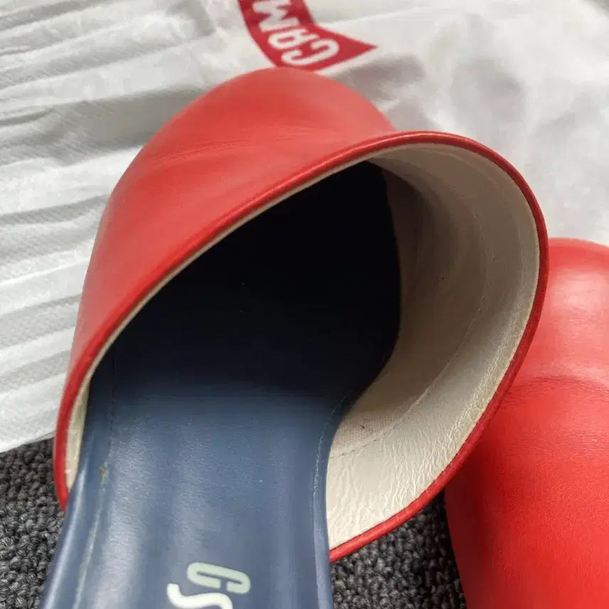 [BUNJANG] Camper Right Nina Red Mule / Camper 캠퍼 레드 뮬