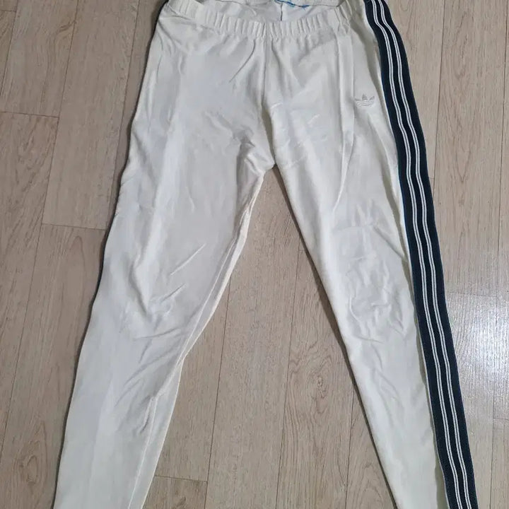 [SOLD OUT] 아디다스 레깅스
