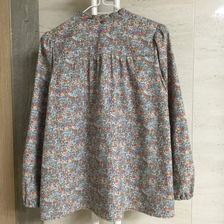 [BUNJANG] Thursday Island Floral Blouse S / 써스데이아일랜드 플라워 블라우스 S