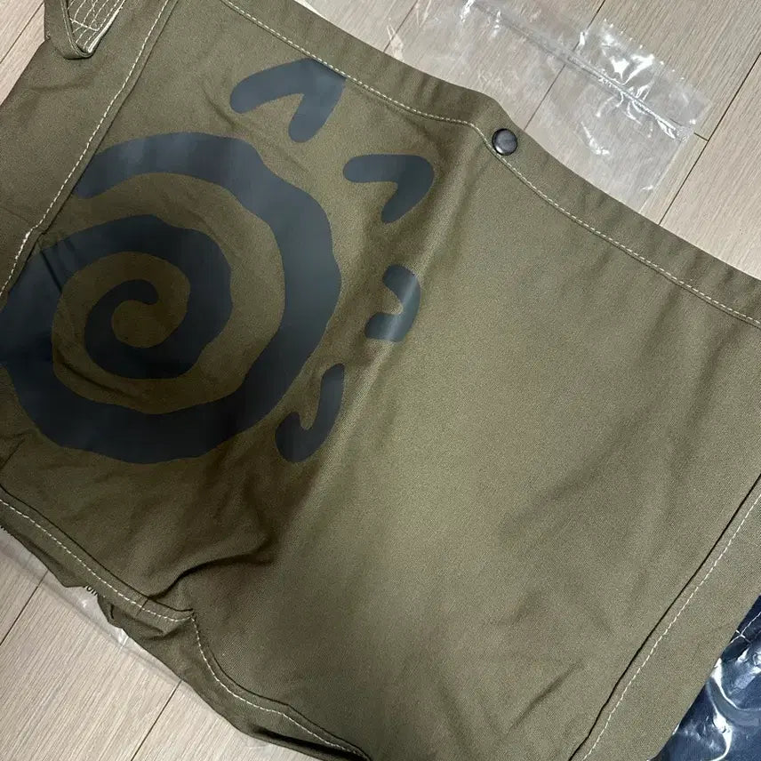[BUNJANG] SUNLOVE RIIZE Khaki Tote Bag / SUNLOVE  riize 카키색 토트백