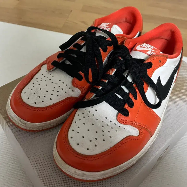 [BUNJANG] Nike Jordan 1 Low OG Starfish Sneakers / [250] 조던 1 로우 OG 스타피쉬