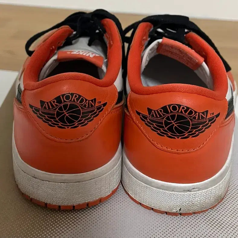 [BUNJANG] Nike Jordan 1 Low OG Starfish Sneakers / [250] 조던 1 로우 OG 스타피쉬