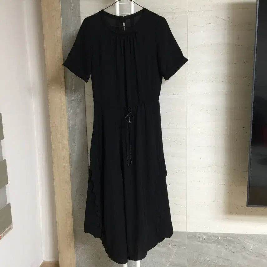 [BUNJANG] MINE Frill String Jumpsuit / MINE 마인 프릴 스트링 점프수트 44