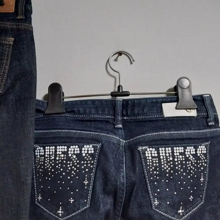 [BUNJANG] GUESS Jeans Bundle Set / 게스 청바지 25 인치 2벌 일괄