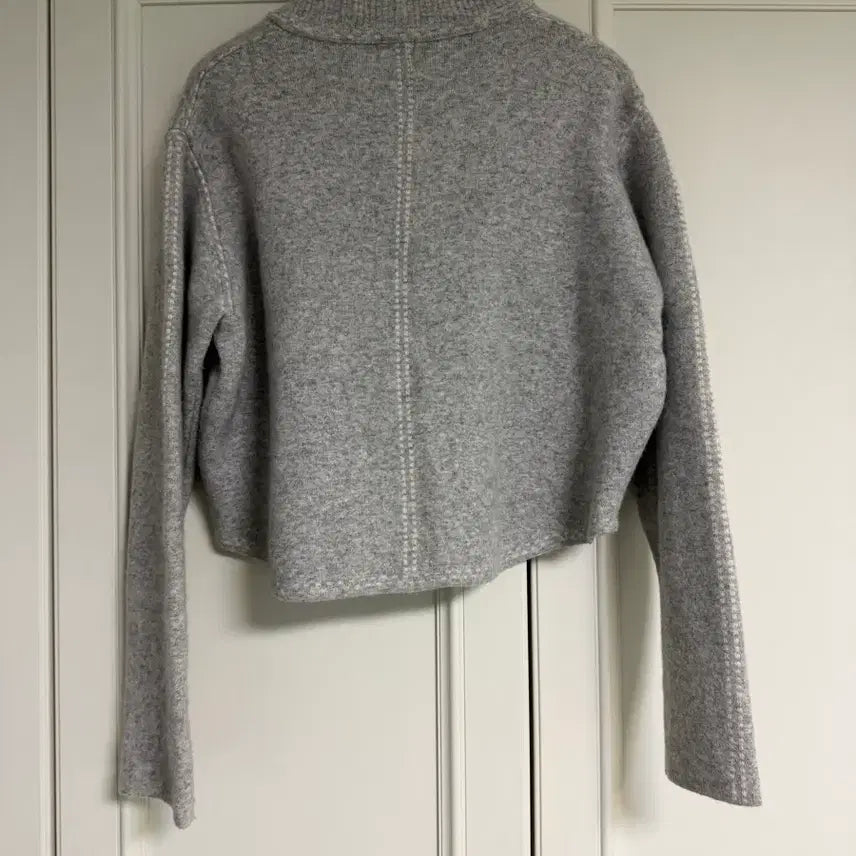 [BUNJANG] Mujerla (Raon Company) Grey Stitch Cardigan / 뮤제라(라온컴퍼니) 그레이 스티치 가디건