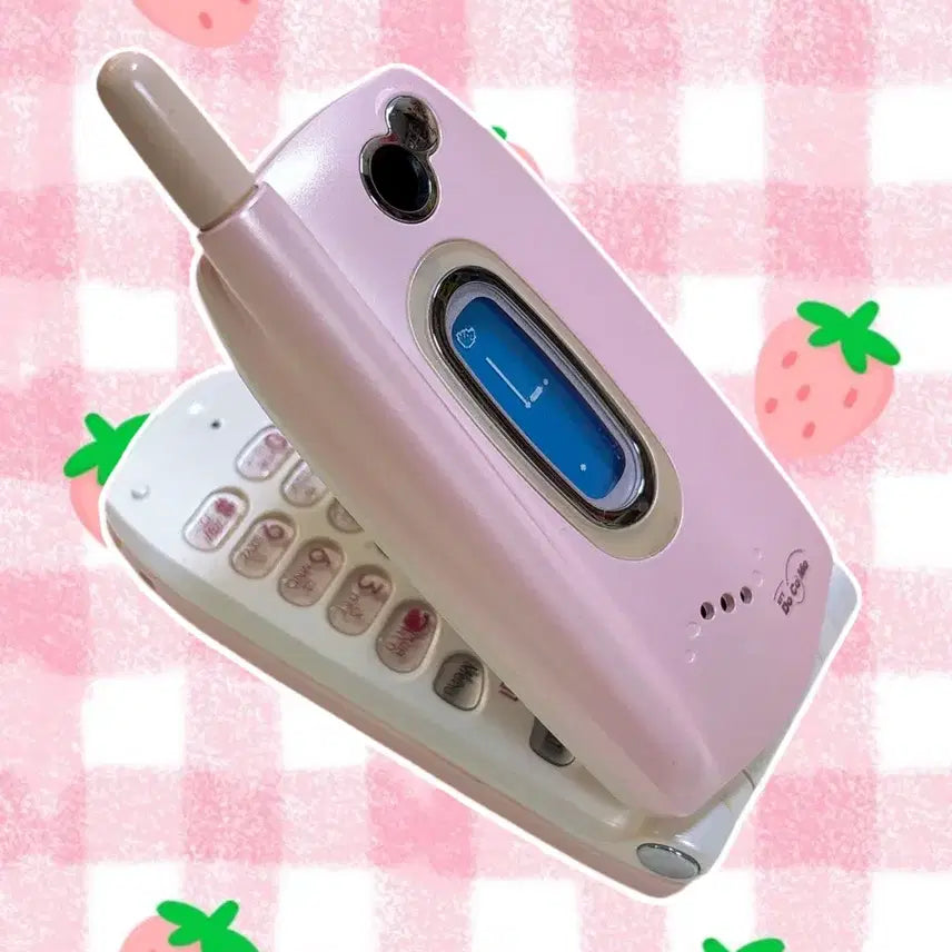[BUNJANG] Docomo Strawberry Milk Pink Pooh Mockup Phone (Vintage Folder Phone) / 도코모 딸기우유핑크 푸우 목업폰 고전폰 폴더폰