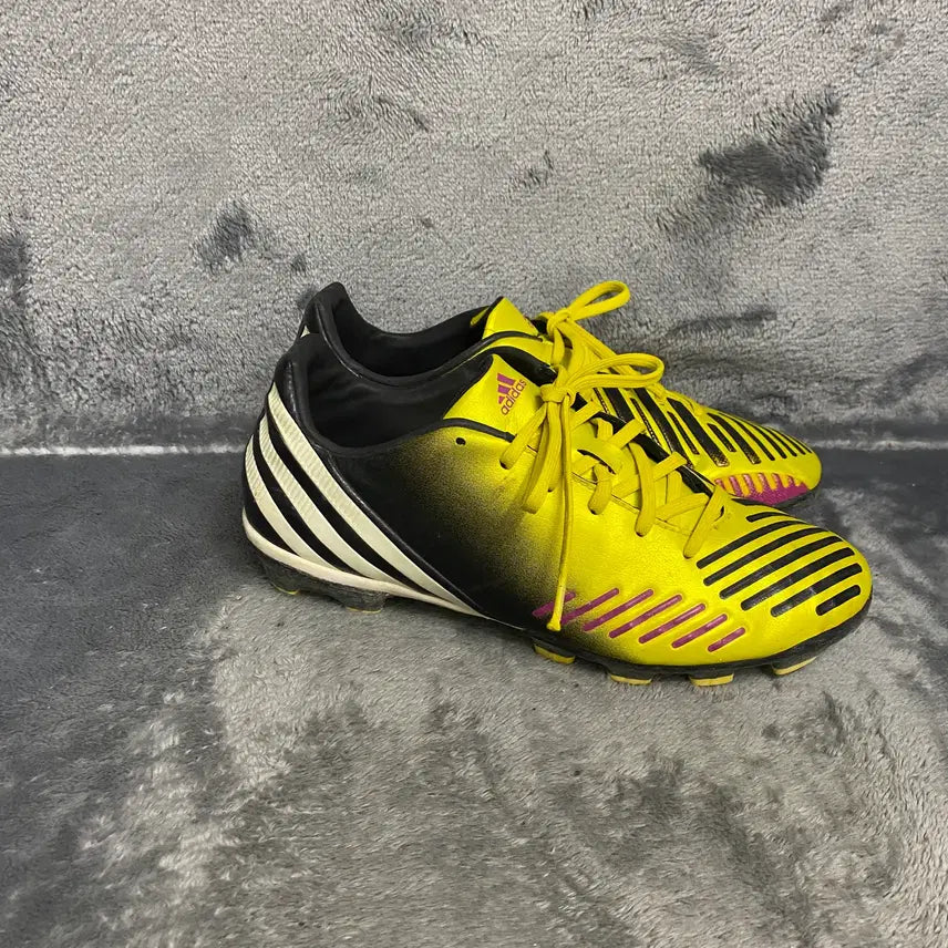 [BUNJANG] Adidas Soccer Cleats Size 255 / 아디다스 축구화 255