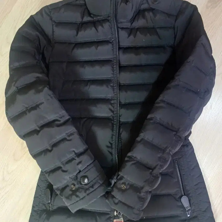 [SOLD OUT] 버버리경량패딩