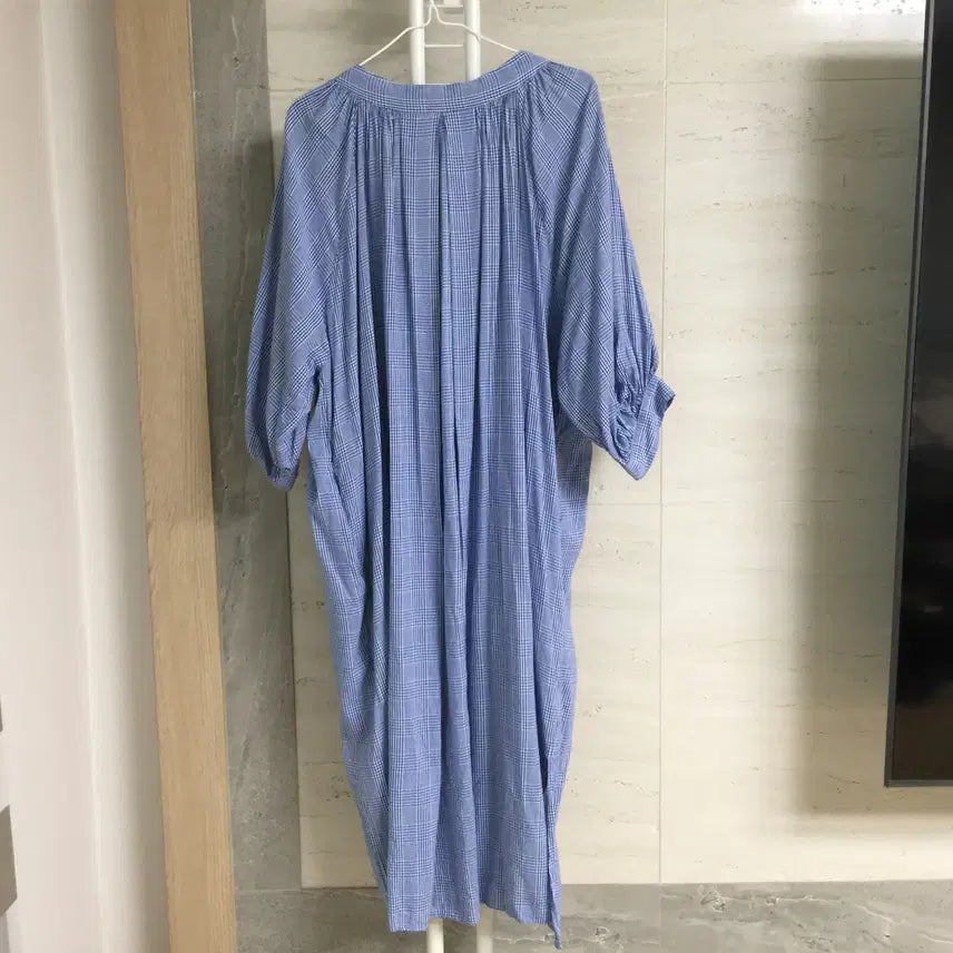 [BUNJANG] The Ilma Puff Sleeve Check Long Dress / 더일마 퍼프소매 체크 롱 원피스 free