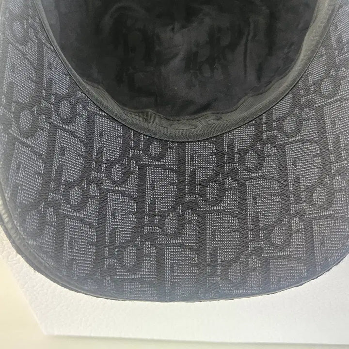[SOLD OUT] [새상품] 디올 오블리크 볼캡 블랙 스몰