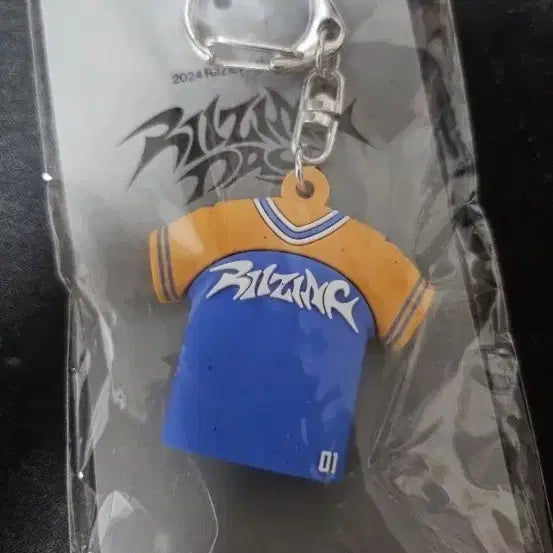 [BUNJANG] RIIZE Shotaro Wonbin Japan 1st Hall Tour Uniform Keyring / 라이즈일본홀튜어유니폼키링굿즈쇼타로은석성찬원빈소희앤톤양도판매원가양도