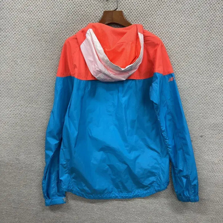 [BUNJANG] New Balance Printing Logo Spring Windrunner Jacket / 뉴발란스 프린팅로고 봄 윈드러너 바람막이 95 A08302