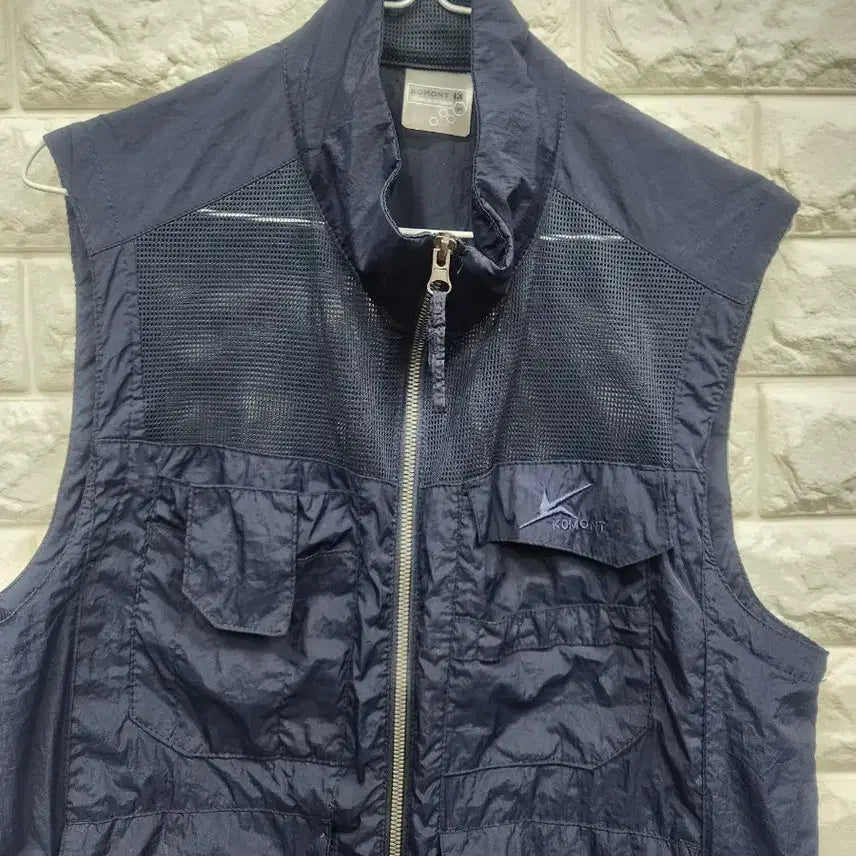 [BUNJANG] Komongt Outdoor Vest 95 / 코몽트 아웃도어 집업조끼 95사이즈 k552