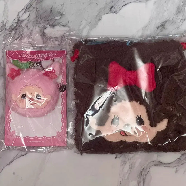 [SOLD OUT] 2개 일괄) 몬치치 일리윤 벚꽃 한정 파우치 키링 + 몬치치 파우치