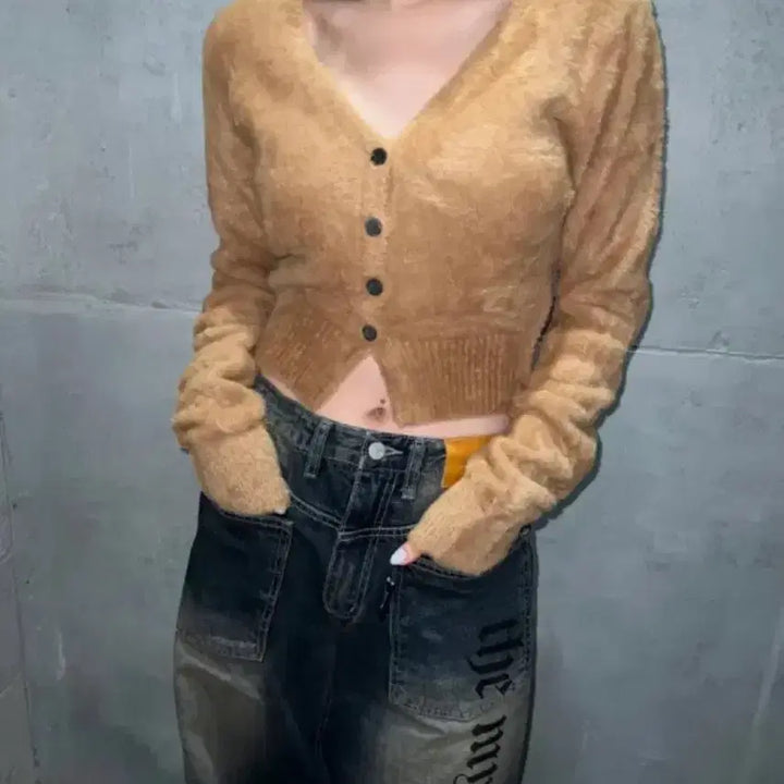 [BUNJANG] The Mysterious Hotel Fur Cardigan / 더미스테리어스호텔 퍼 가디건
