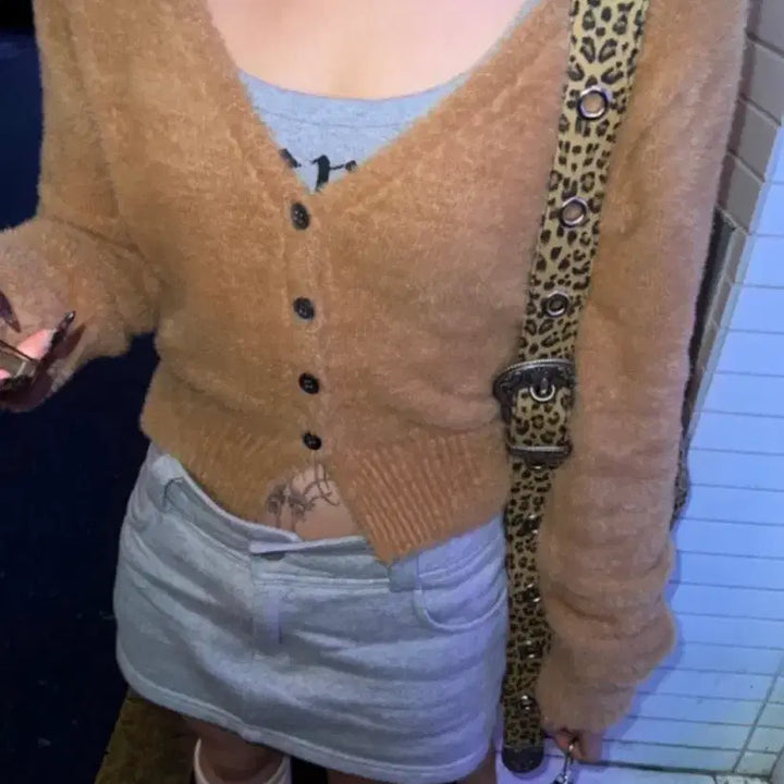 [BUNJANG] The Mysterious Hotel Fur Cardigan / 더미스테리어스호텔 퍼 가디건