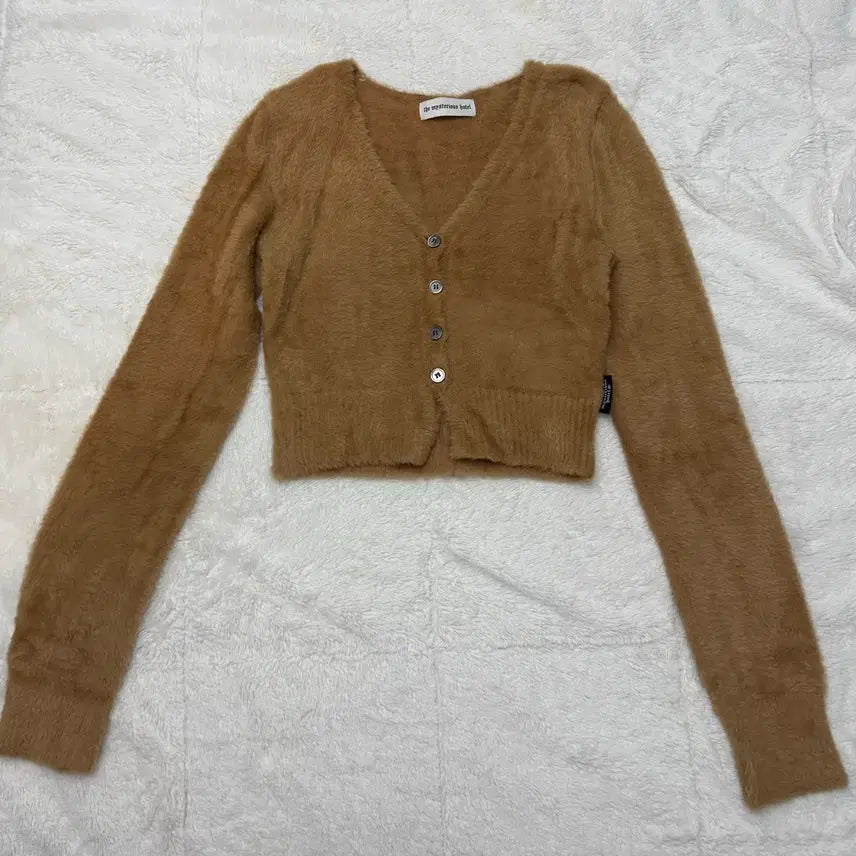 [BUNJANG] The Mysterious Hotel Fur Cardigan / 더미스테리어스호텔 퍼 가디건