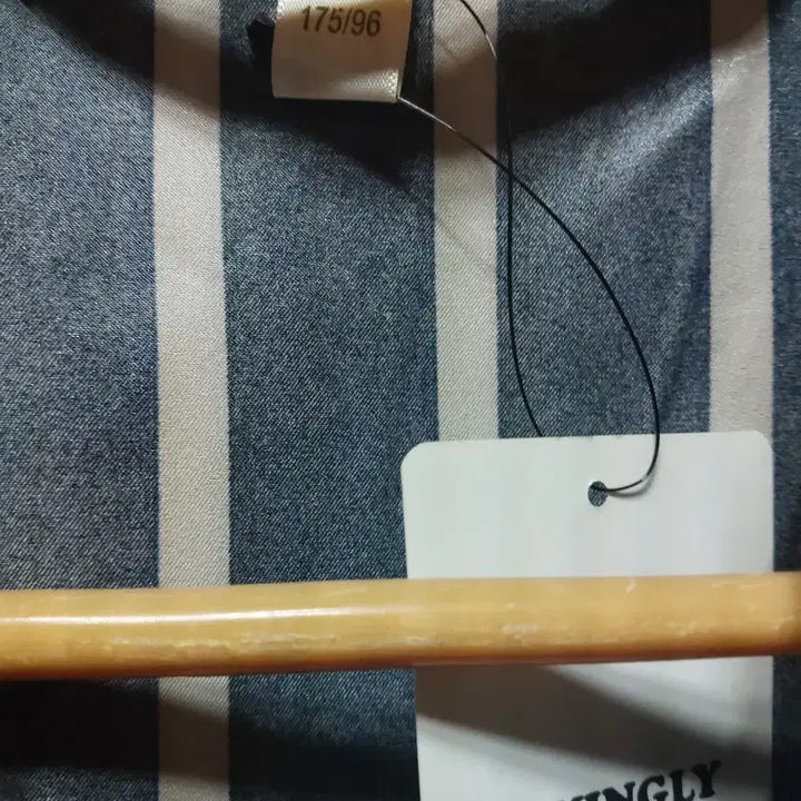 [BUNJANG] Lovingly Striped Short Sleeve Pajamas / Lovingly 줄무늬 반팔 잠옷