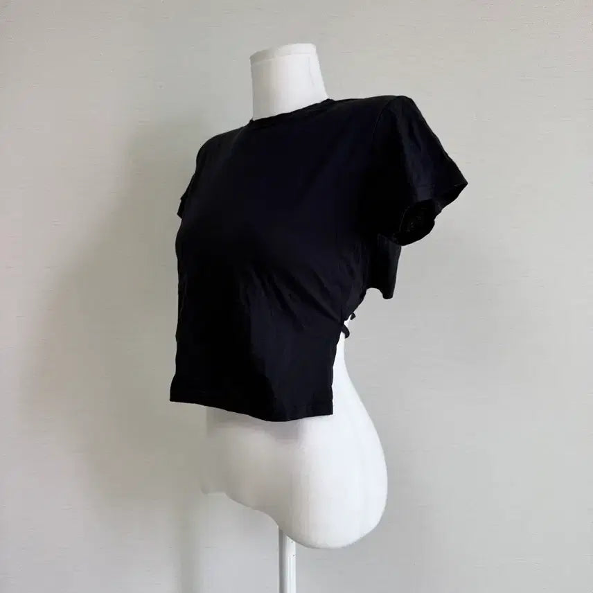 [BUNJANG] Black Strap Crop T-Shirt / 새상품) 블랙 백 스트랩 크롭 반팔티