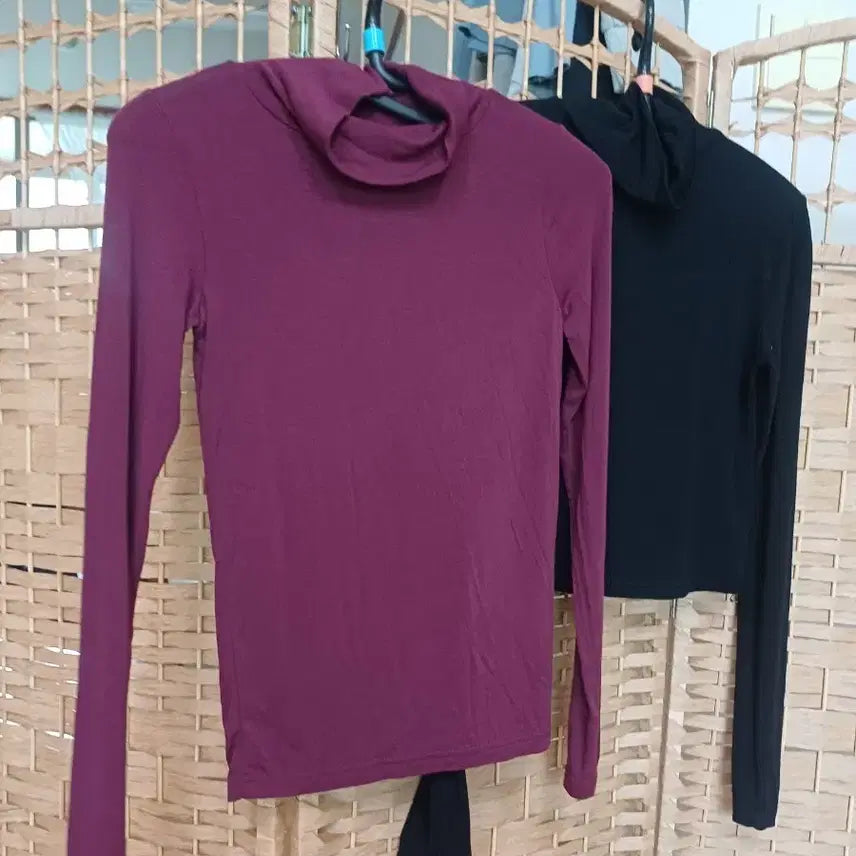 [BUNJANG] Thin Cropped Turtleneck Top / 얇은 크롭 목폴라