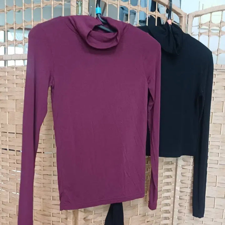 [BUNJANG] Thin Cropped Turtleneck Top / 얇은 크롭 목폴라