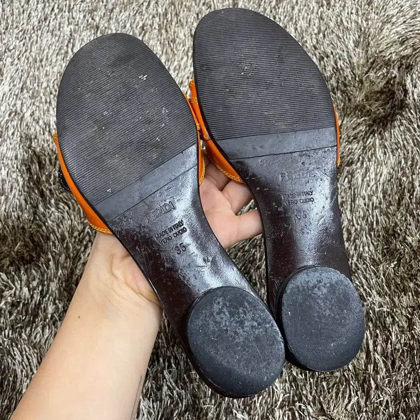 [BUNJANG] FENDI Patent Leather Buckle Slide Sandals / 펜디 FENDI 패턴트 레더 버클 슬라이드 샌들 35