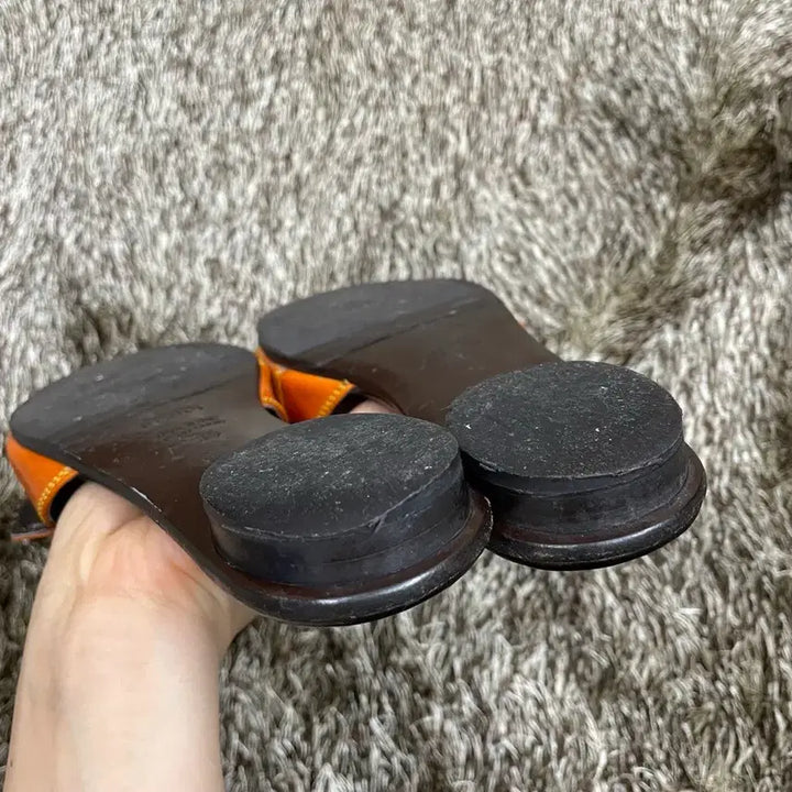 [BUNJANG] FENDI Patent Leather Buckle Slide Sandals / 펜디 FENDI 패턴트 레더 버클 슬라이드 샌들 35