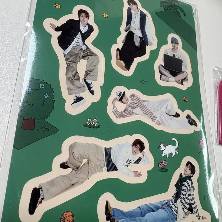 [BUNJANG] TWS Shinyu Photocard + Deco Kit Sticker + ID Photo Holder Bundle Set / 투어스 데코키트 스티커 + 신유 포카 + 증사홀더 일괄