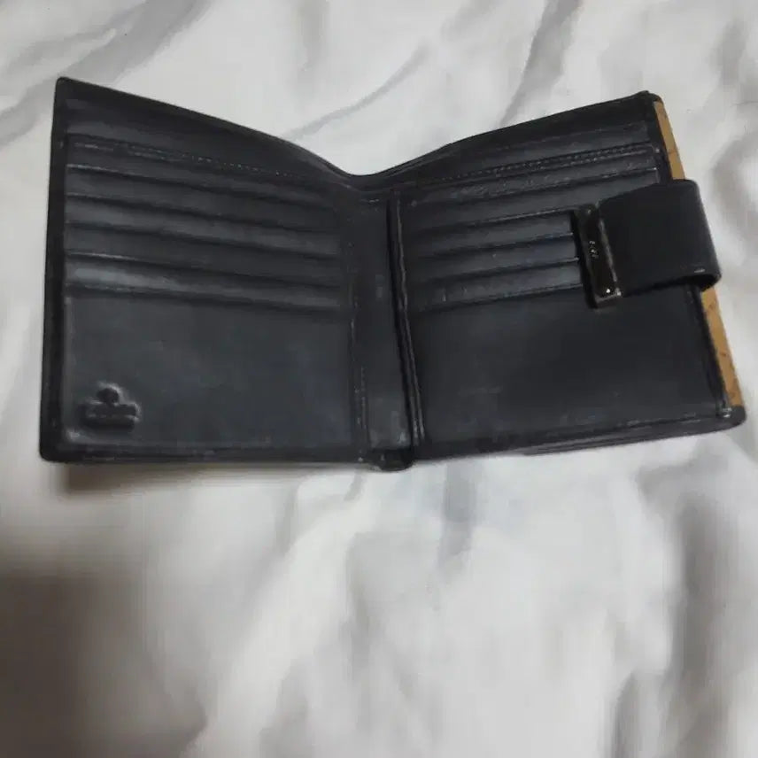 [BUNJANG] Gucci GG Logo Bifold Wallet Brown / 구찌 GG 로고 반지갑 브라운