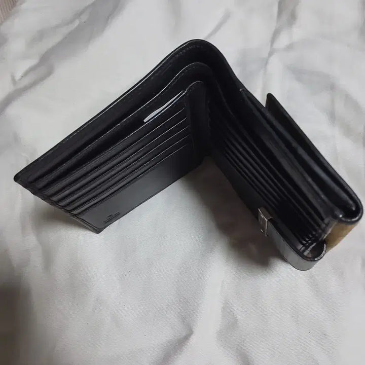 [BUNJANG] Gucci GG Logo Bifold Wallet Brown / 구찌 GG 로고 반지갑 브라운