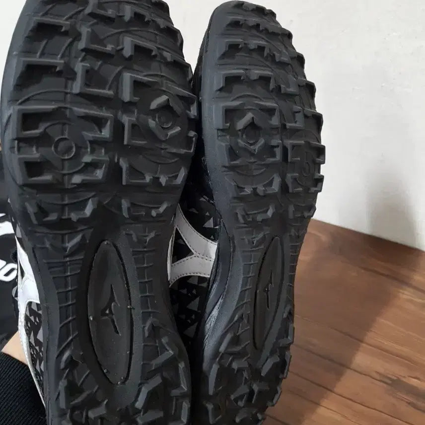 [BUNJANG] Mizuno Morelia Sala Japan TF Futsal Shoes / 미즈노 모렐리아 살라 재팬 TF