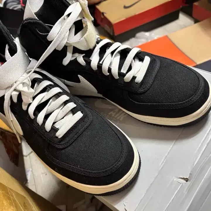 [BUNJANG] Nike Air Force 1 High Retro CVS "Black/White" Dead Stock (2014) / 신품 나이키 에어포스1 하이 레트로 cvs 검/흰