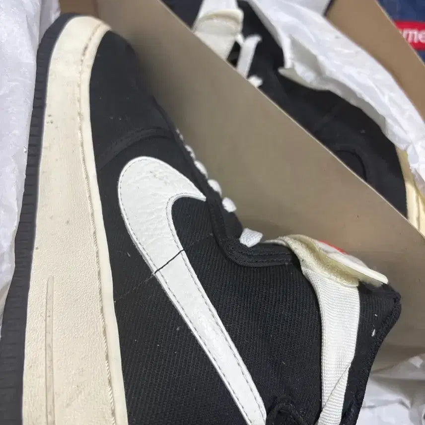[BUNJANG] Nike Air Force 1 High Retro CVS "Black/White" Dead Stock (2014) / 신품 나이키 에어포스1 하이 레트로 cvs 검/흰