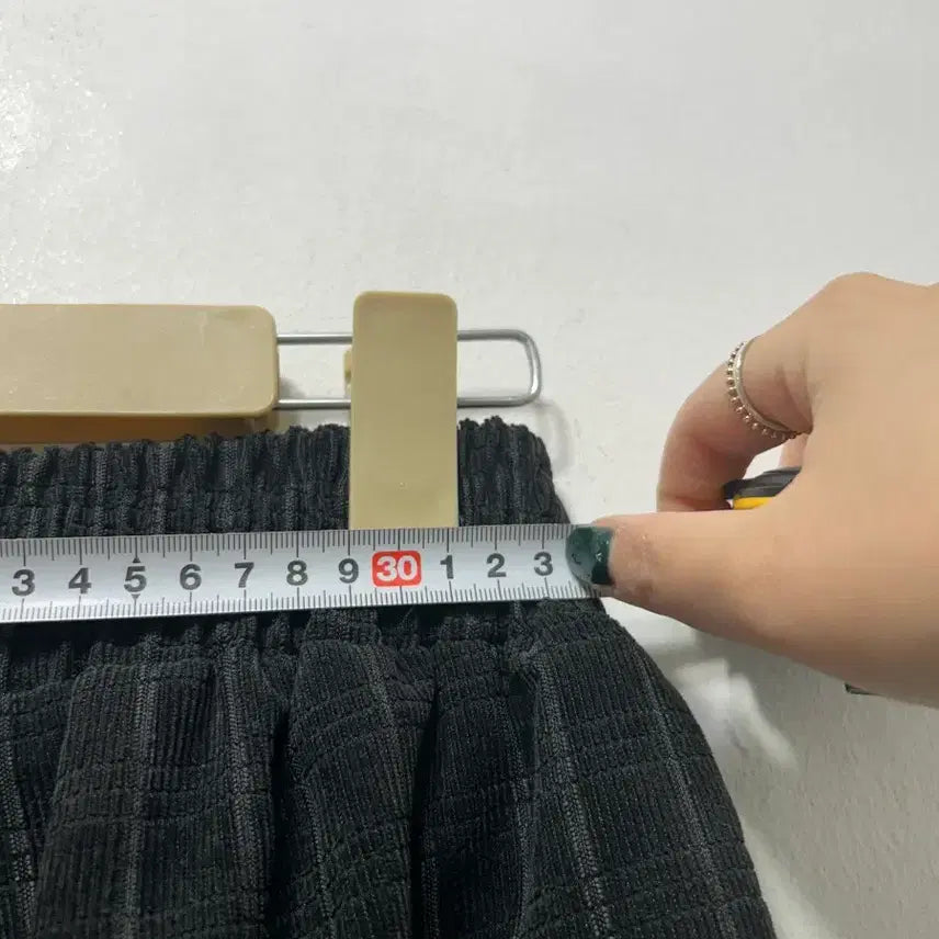 [BUNJANG] Black Check Pattern Wide Shorts Skirt F / 체크 패턴 블랙 반바지 와이드바지 스커트 F