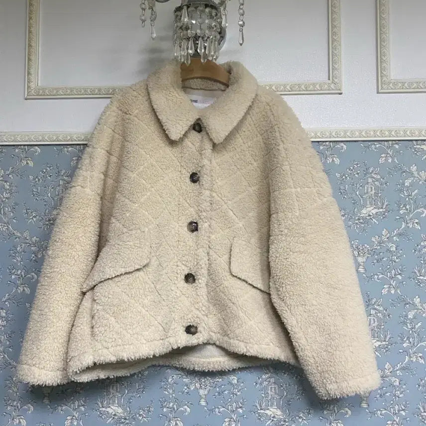 [BUNJANG] Trend Collection Oversized Oatmeal Sherpa Short Coat / 트렌드컬렉션 빅사이즈 뽀글이 숏코트 66~77~88