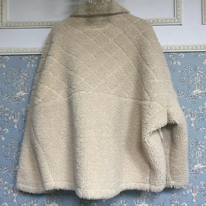 [BUNJANG] Trend Collection Oversized Oatmeal Sherpa Short Coat / 트렌드컬렉션 빅사이즈 뽀글이 숏코트 66~77~88