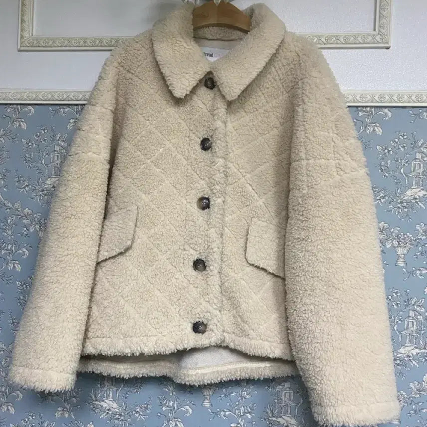 [BUNJANG] Trend Collection Oversized Oatmeal Sherpa Short Coat / 트렌드컬렉션 빅사이즈 뽀글이 숏코트 66~77~88