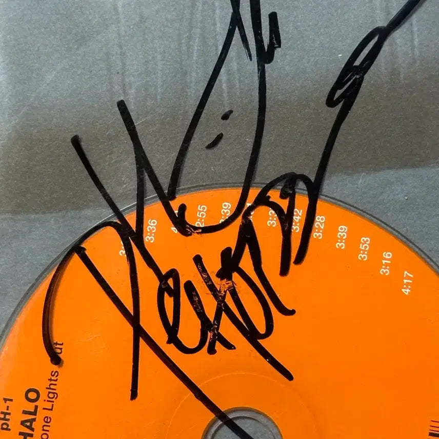 [BUNJANG] pH-1 HALO Signed Limited Edition Unsealed CD / pH-1 HALO (싸인반, 비매, 미개봉)