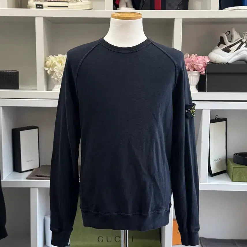 [BUNJANG] Stone Island Black Sweatshirt / [새상품급,M] 스톤아일랜드 블랙 맨투맨