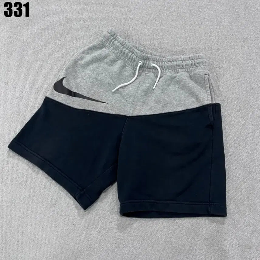[BUNJANG] Nike Swoosh Shorts Gray/Black / 나이키 스우시 반바지 회색/검정