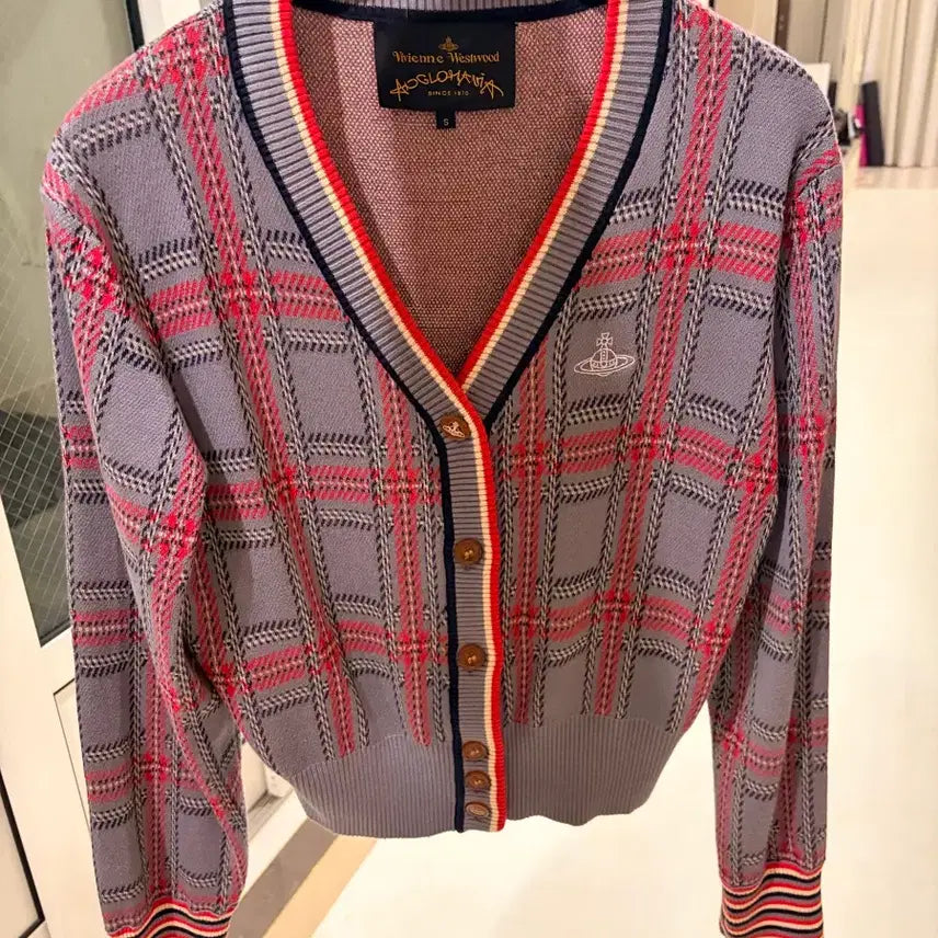 [SOLD OUT] 비비안웨스트우드 체크 가디건