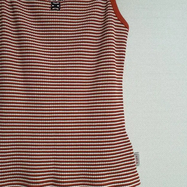 [BUNJANG] SATUR Embroidered Sleeveless Top / SATUR 세터 자수 디테일 슬리브리스 탑 S 사이즈  정품