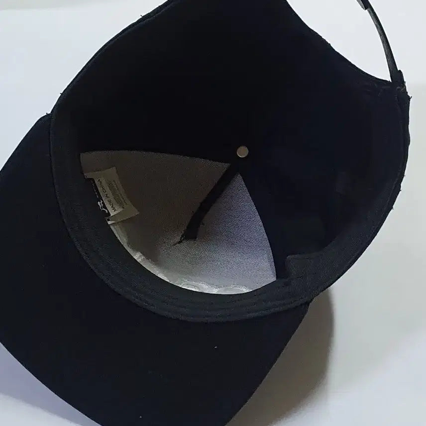 [BUNJANG] Oakley Unisex Black Snapback Cap / OAKLEY 오클리 정품 남녀공용 블랙  스냅백 프리사이즈 상태최상 구제