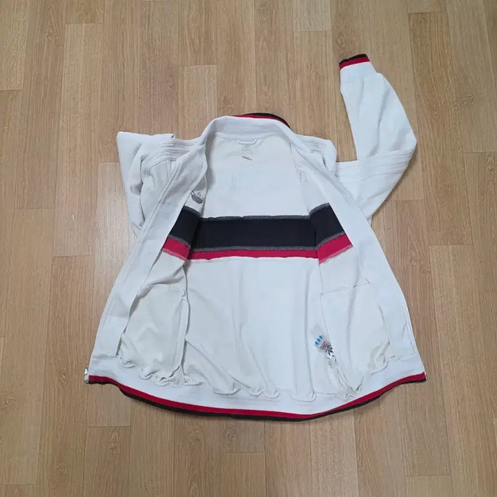 [SOLD OUT] (택포)아디다스 AC밀란 트랙탑 져지 화이트 (대장급)남 95