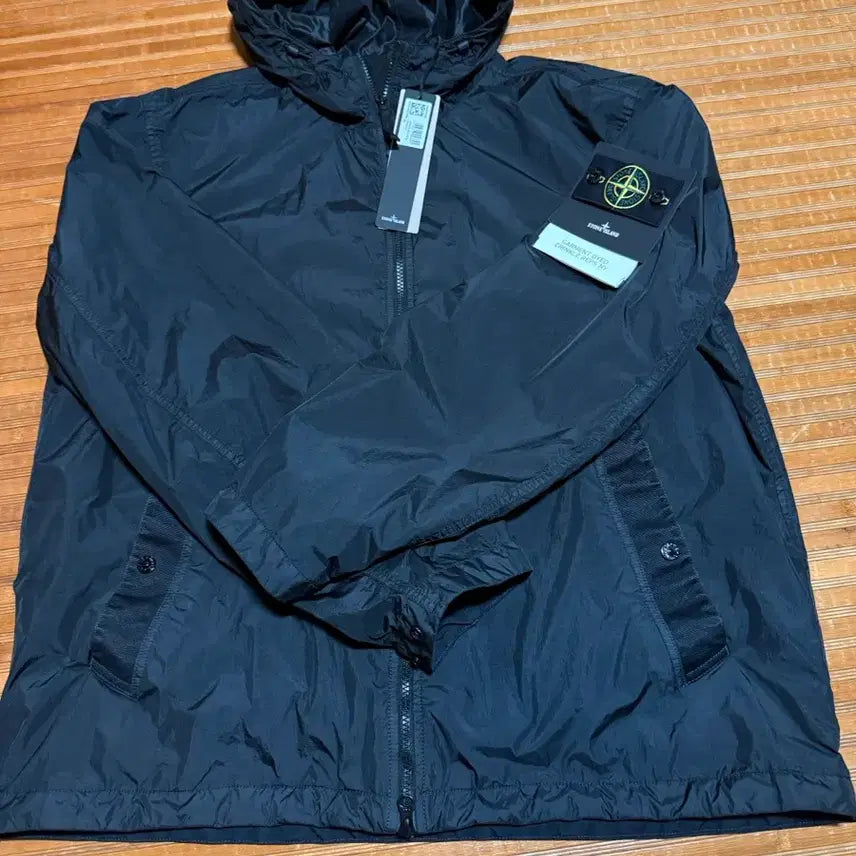 [BUNJANG] Stone Island Crinkle Reps Hooded Jacket XXL / 26SS 스톤아일랜드 크링클랩스 후드 자켓 블랙 XXL