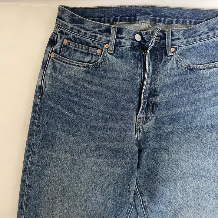 [BUNJANG] Outstanding Tapered Loose Fit Denim Jeans (Size 30) / 아웃스탠딩 테이퍼드 루즈핏 데님 (30)