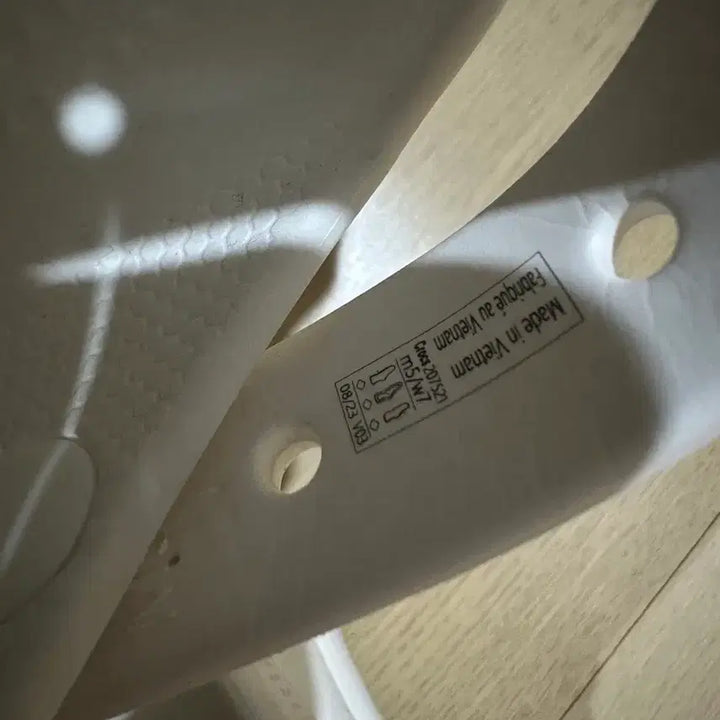[BUNJANG] Crocs Classic Crush Clog White Shoes / 크록스 클래식 크러쉬 클로그 240 (M5W7) 화이트