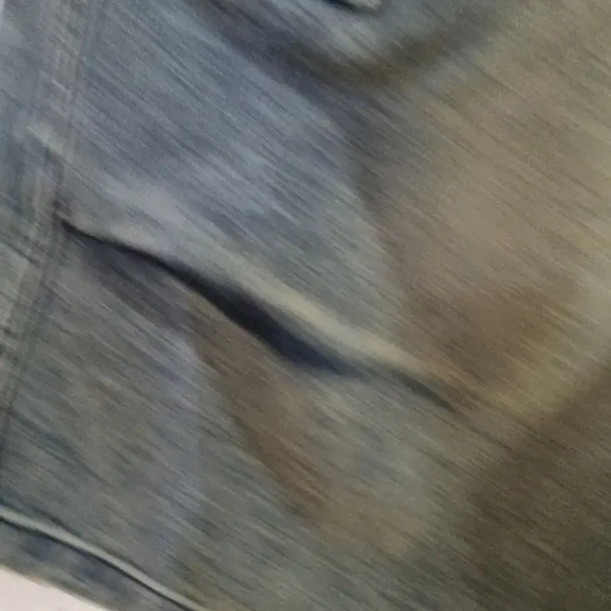 [BUNJANG] Unisex Bermuda Denim Shorts / 남여공용 봄. 여름. 버뮤다 청 7부부반바지.  새상품. 허리32까지